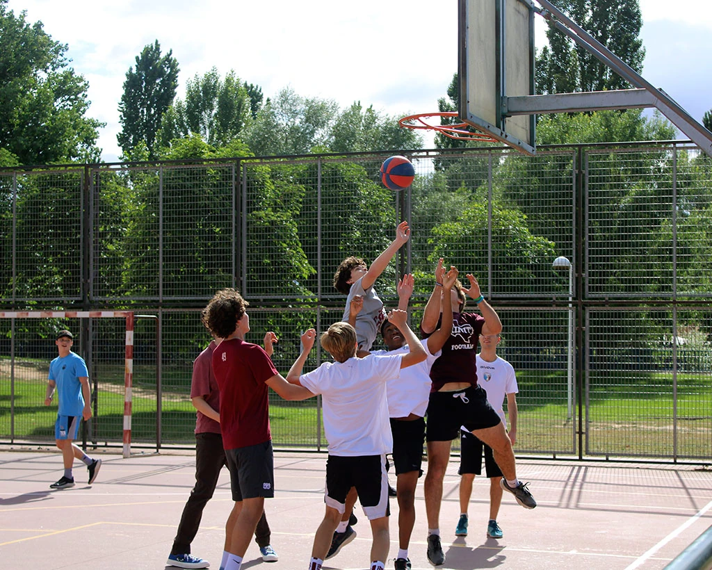 Practice sports in Salamanca with Estudio Sampere